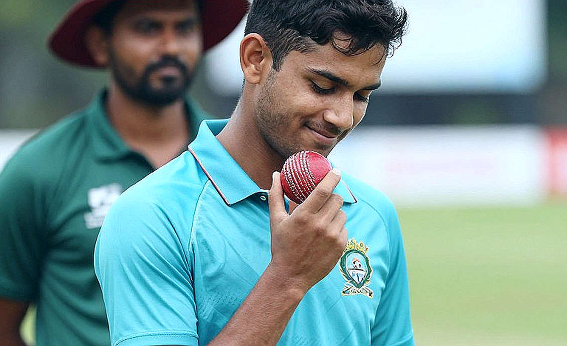 বাউন্ডারির ভেতরে একটা গাছ: ২০০৩ বিশ্বকাপের সেই প্রশ্ন, যার উত্তর দেয় না ওয়াইজডেন বাউন্ডারির ভেতরে একটা গাছ: ২০০৩ বিশ্বকাপের সেই প্রশ্ন, যার উত্তর দেয় না ওয়াইজডেন