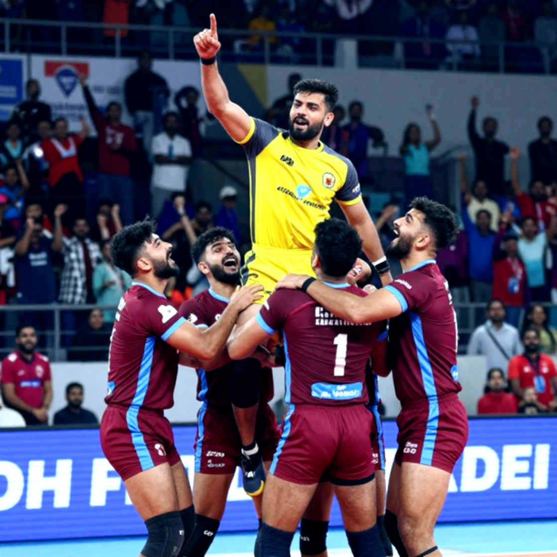 ৪৯-২৪ আর ৬৩-৩১: ভারতের দুই জয়ের ভেতরে যে ৫৫ পয়েন্ট কেউ পড়েনি ৪৯-২৪ আর ৬৩-৩১: ভারতের দুই জয়ের ভেতরে যে ৫৫ পয়েন্ট কেউ পড়েনি